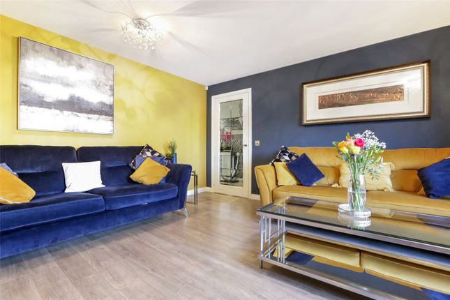 6, Lumloch Court, Glasgow photo 4