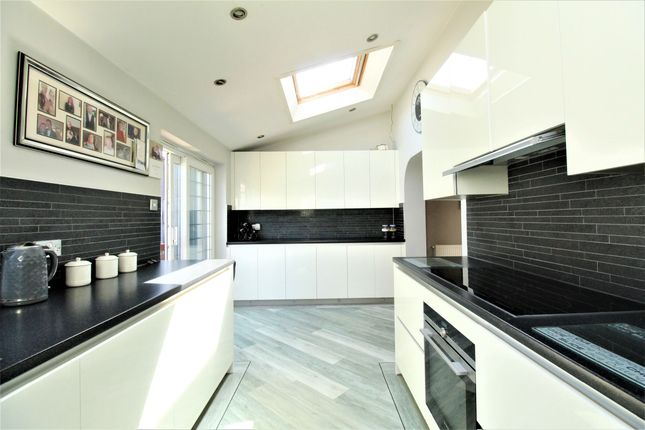 Detached house for sale in Diamond Close, Camden Road, Chafford Hundred, Grays