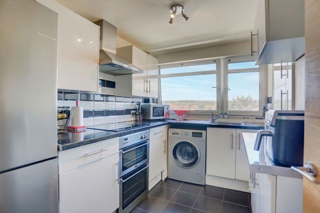 Flat 35, Berriedale House 251-255 Kingsway, Hove photo 3