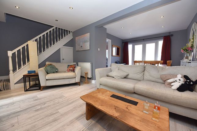 40 Cunningham Way, St. Neots photo 2