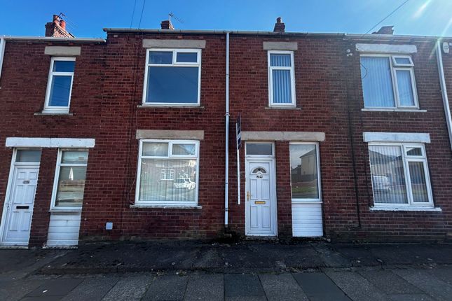 Thumbnail Terraced house to rent in Hodgsons Road, Blyth