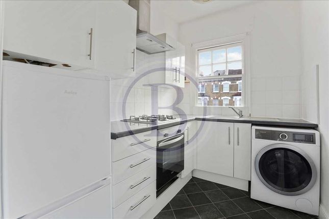 Flat B, 10, Tytherton Road, London photo 3