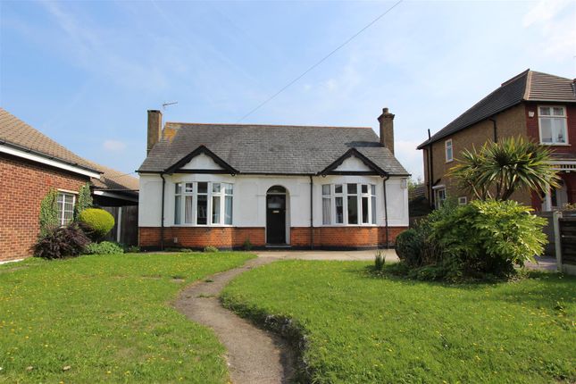 Thumbnail Detached house to rent in Twydall Lane, Gillingham