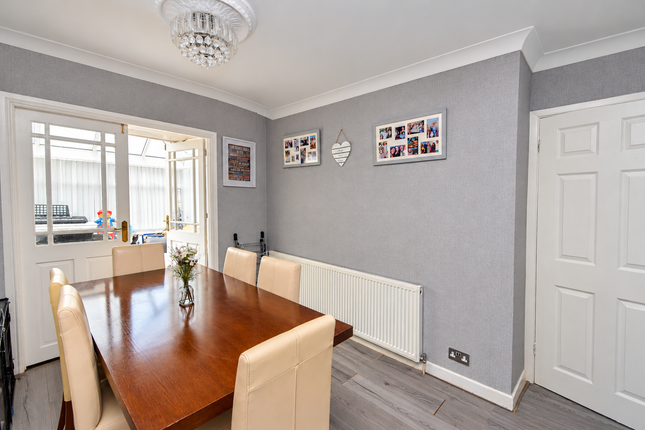Moss Carr Avenue, Keighley photo 3