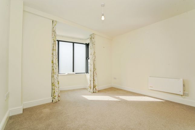 2, Cheltenham photo 4