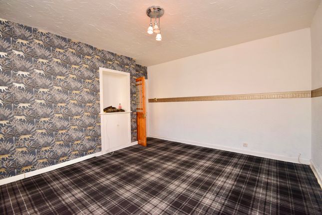 35 Stirling Street, Coatbridge photo 4