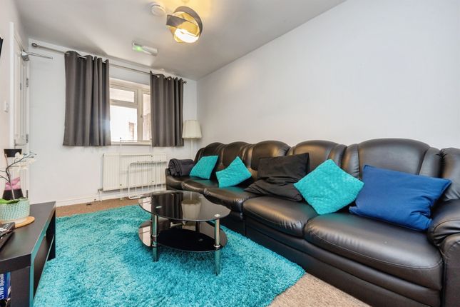 85, Rowelfield, Luton photo 4