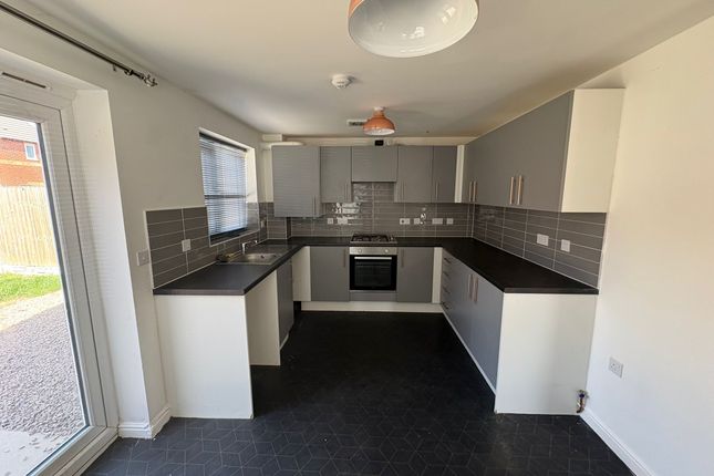 19, Hawthorn Close, Boston photo 2