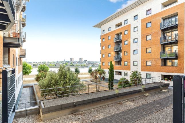 349, Fishguard Way, Royal Docks photo 4