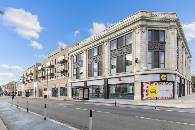 Thumbnail Flat to rent in 212 Upper Tooting Road, Tooting, London