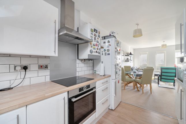 28, Nimbus House, Cheltenham photo 3