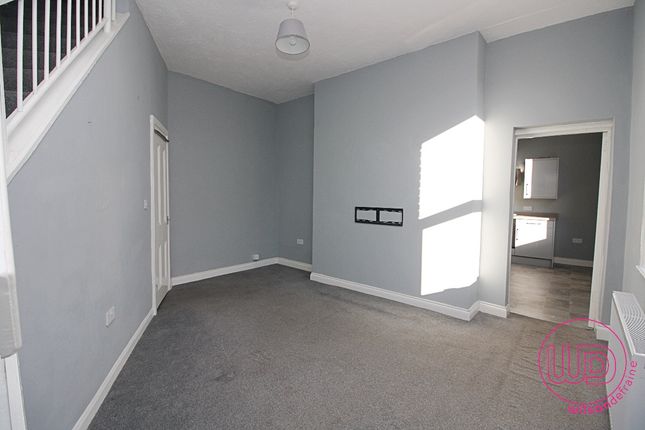 8 Dacre Street, South Shields photo 2