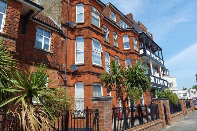 Thumbnail Flat to rent in Cliftonville Avenue, Cliftonville, Margate