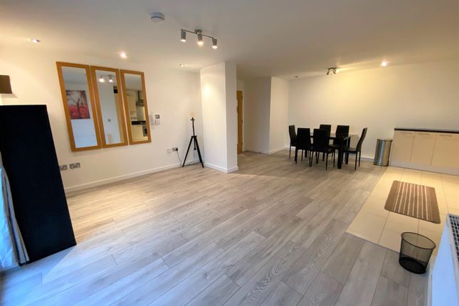 Penthouse to rent in Moon Street, Plymouth