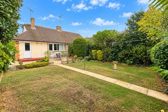 22, Woodlands Close, Hockley photo 2