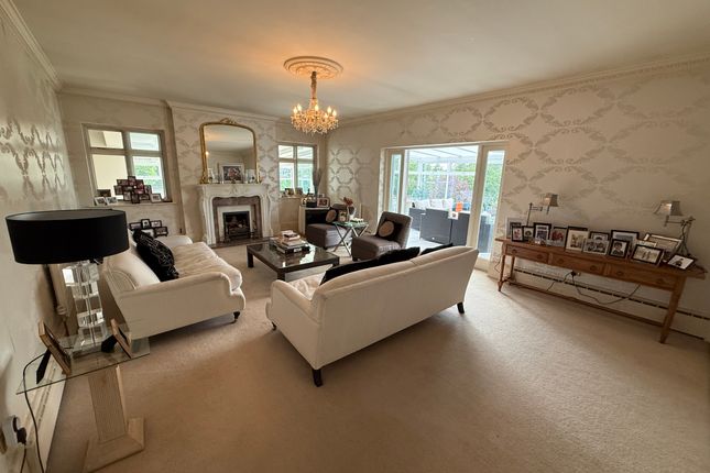 6, Spencefield Lane, Leicester photo 4