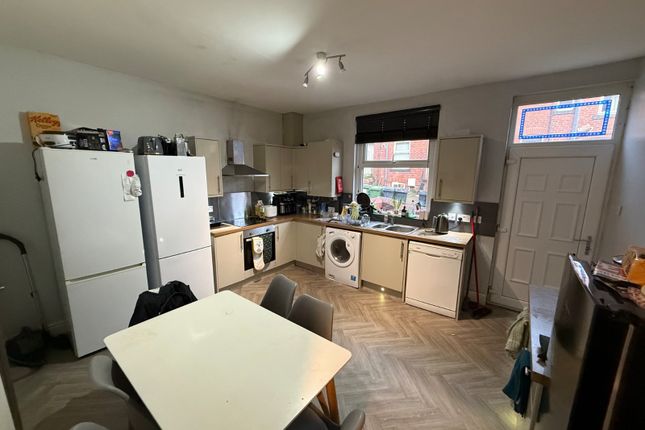 Hessle View, Leeds photo 3