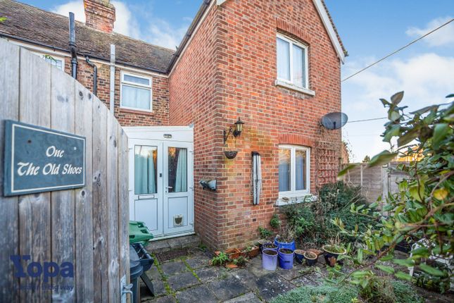 Thumbnail Cottage for sale in Warmlake Business Estate, Maidstone Road, Sutton Valence, Maidstone