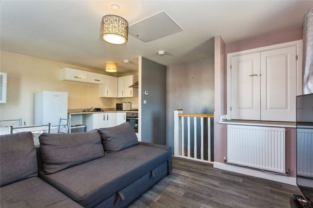 15, Aldeburgh Drive, Lancashire photo 4