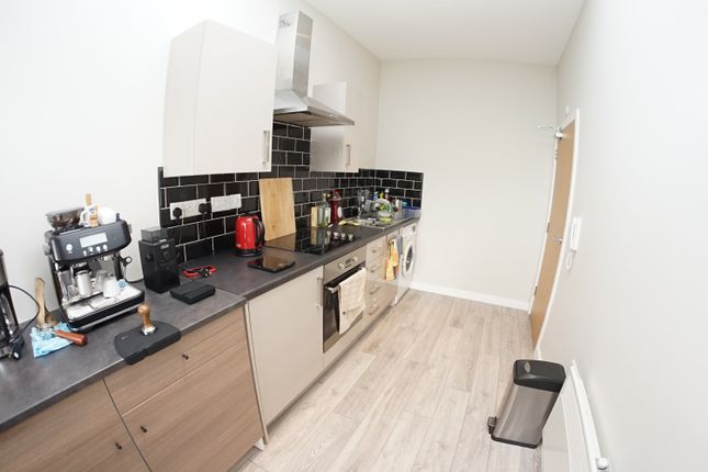 Flat to rent in City Exchange, 61 Hall Ings, Bradford, Yorkshire