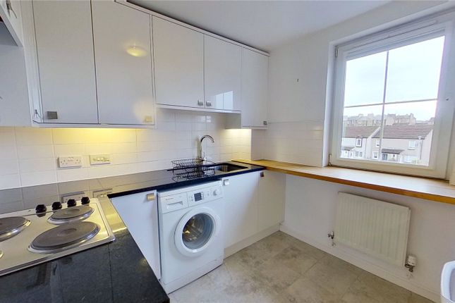 22/7, Steads Place, Edinburgh photo 4