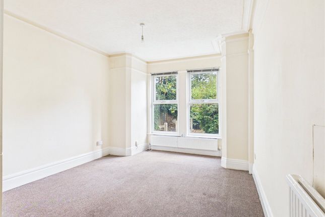 5, Warwick Road, Manchester photo 3