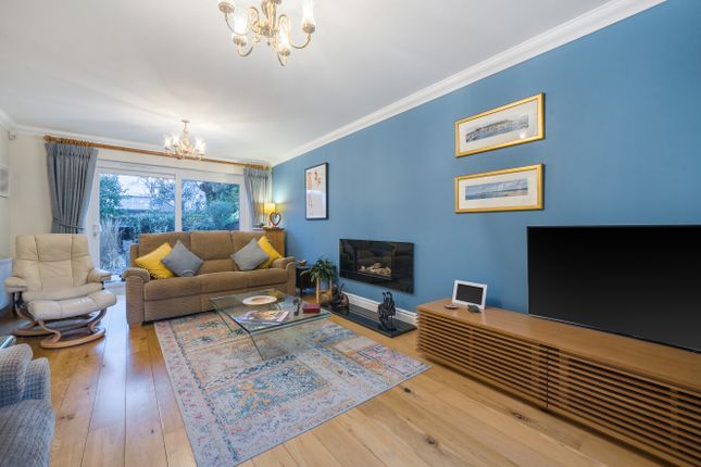 241, Mytchett Road, Camberley photo 2