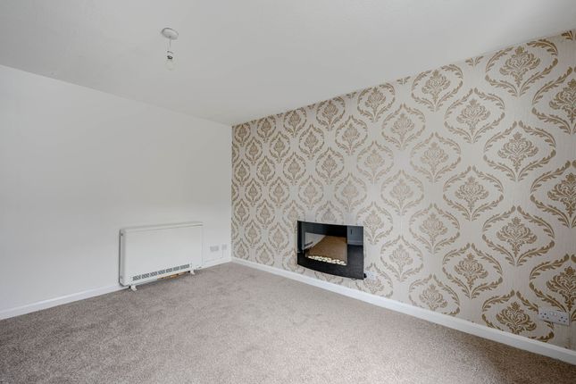 32 Swan Street, Carlisle photo 3