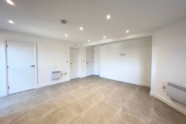 41b, The Parade, Oadby photo 3