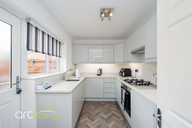 201 Alder Lane, Wigan photo 3