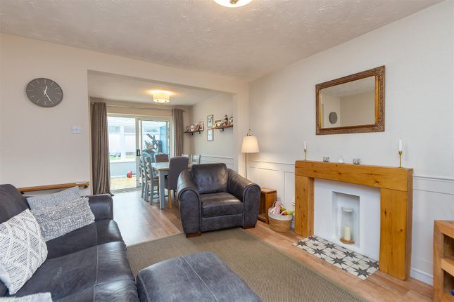 21, Johnson Close, Carnforth photo 2