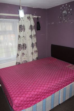 11, Deal court, Southall photo 5