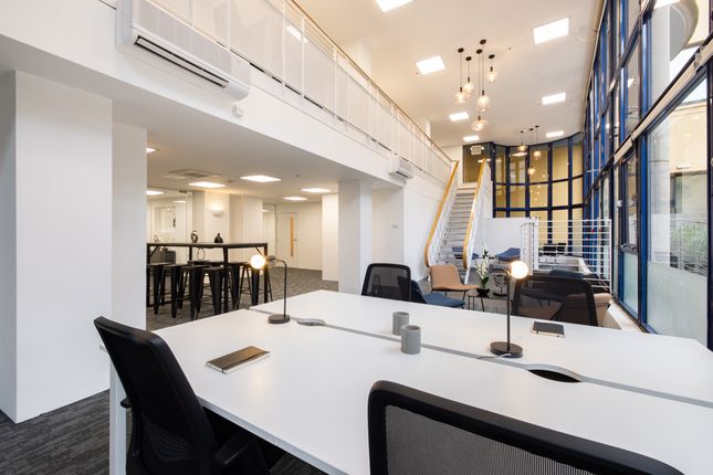 Office to let in Brewery Square, London