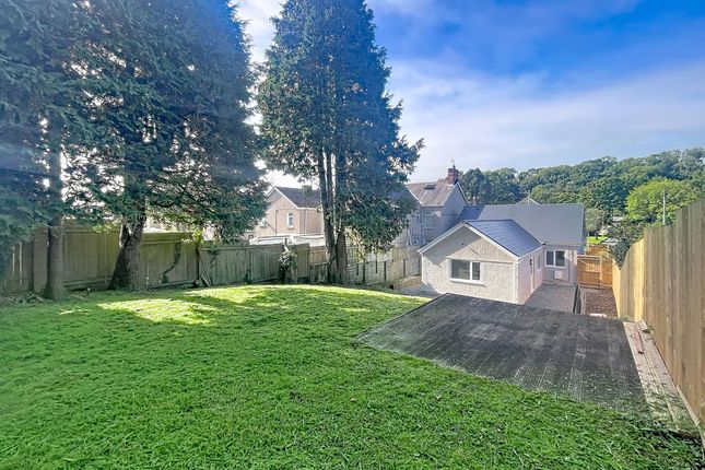 160 Quarella Road, Bridgend photo 4