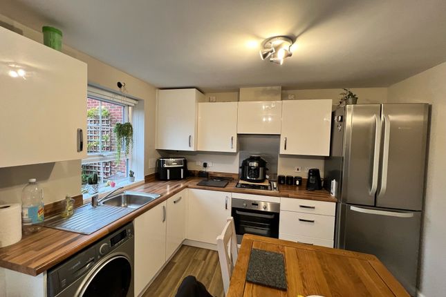 82, Piccadilly Close, Mansfield photo 3