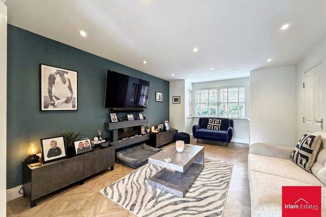 39 Rixtonleys Drive, Manchester photo 4