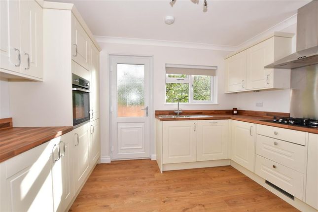 Thumbnail Mobile/park home for sale in Old London Road, Sidcup, Kent