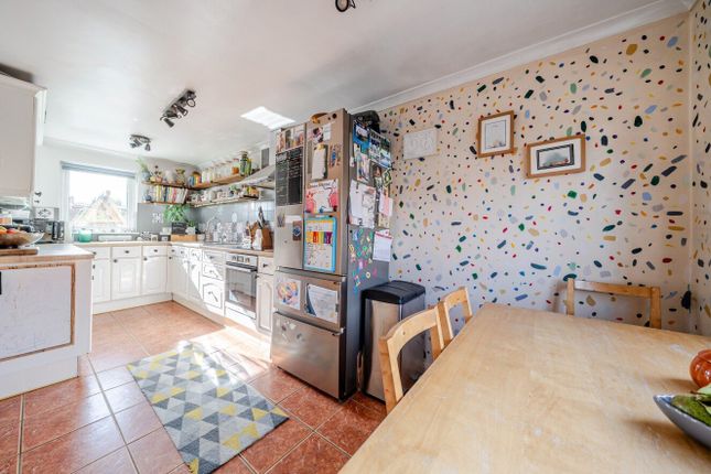 64, Hillson Drive, Hampshire photo 2