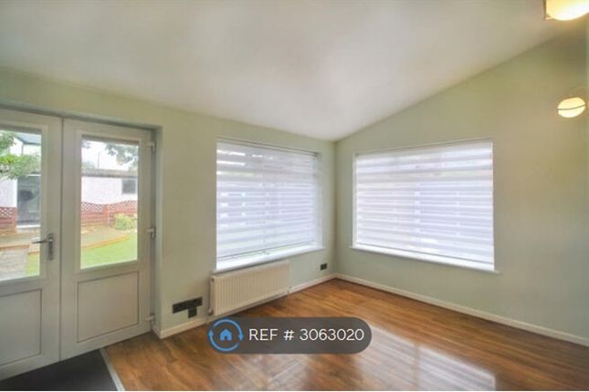 Motcombe Road, Gatley, Heald Green, Cheadle photo 5