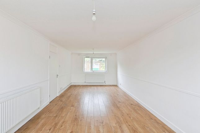 76, Cowbridge Lane, Barking photo 3