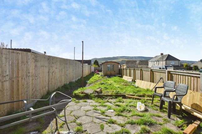 30, Heol Eglwys, Neath photo 2