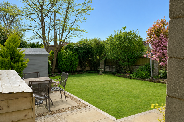 6, Jesop Close, Gillingham photo 2