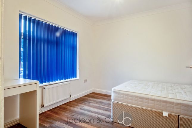 344, Harwich Road, Colchester photo 5