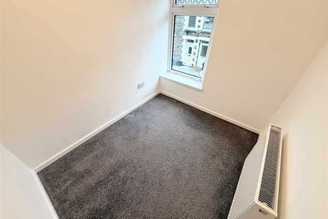 Fox Street, Treharris photo 5