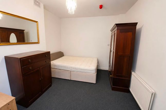 25, Ennis Road, London photo 4