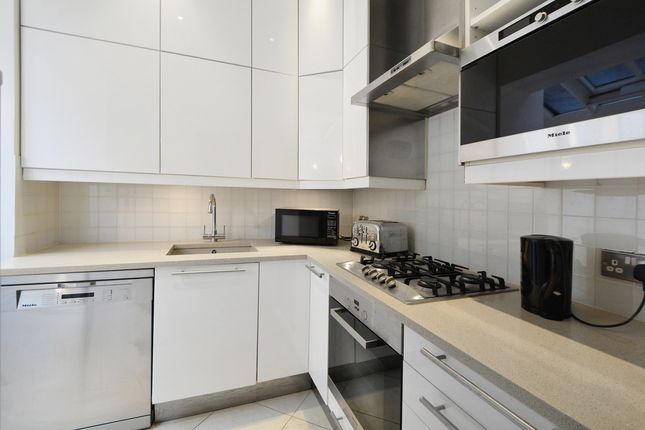 Maisonette to rent in West Eaton Place, London