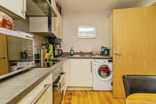 12, Hicks Road, St. Albans photo 4