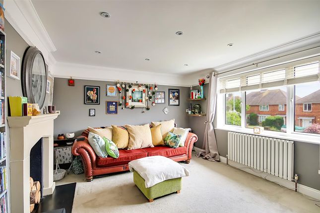 45, Harefield Avenue, Worthing photo 3