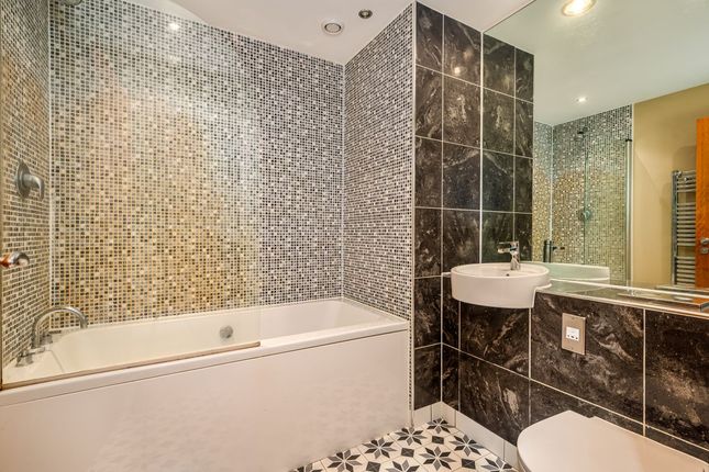 17 Cavendish Court, Drighlington photo 3