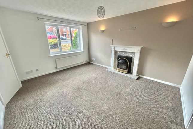 15, Hammersmith Close, NOTTINGHAM photo 2